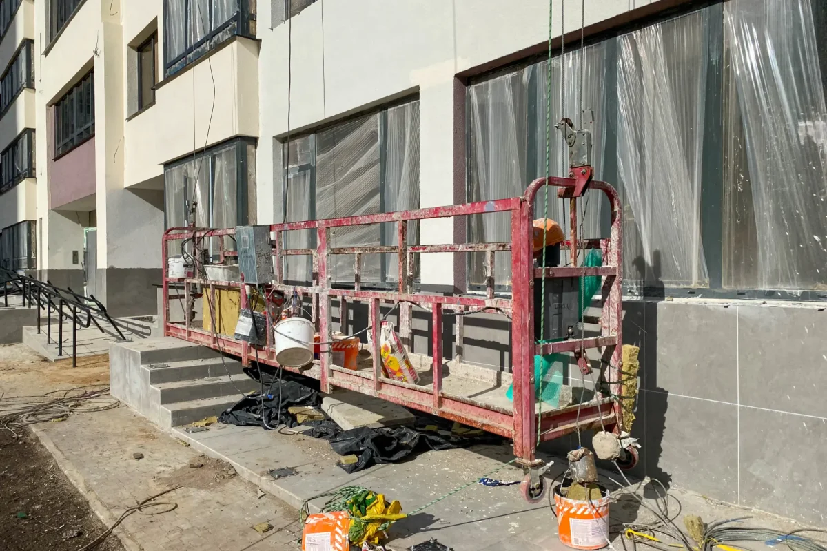 Construction & Post-Construction Cleaning (2)